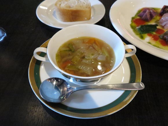 野菜たっぷりのスープ