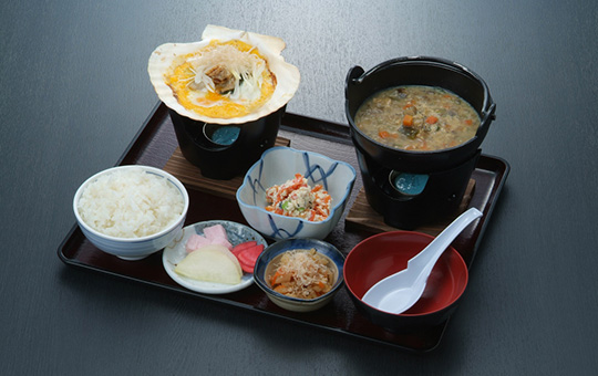 旨米屋(津軽ねぷた村内)