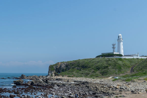 岬にある白い灯台
