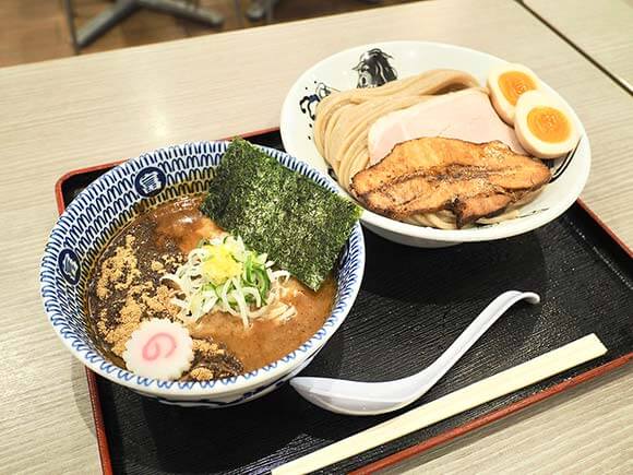 具沢山のつけ麺