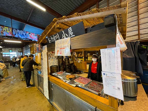 屋台のような小屋