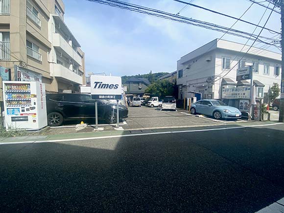 ALT 住宅街にある駐車場