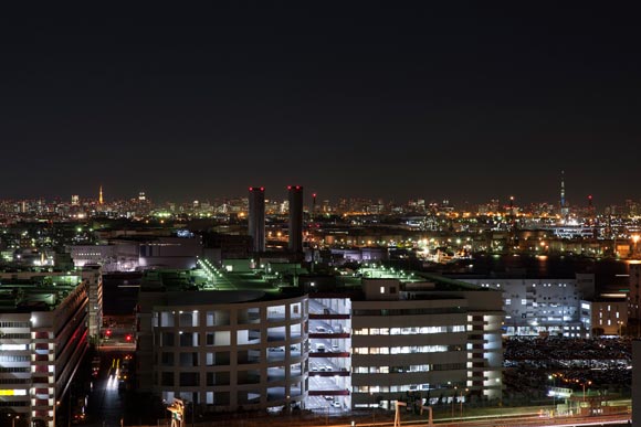 工場や市街地の夜景