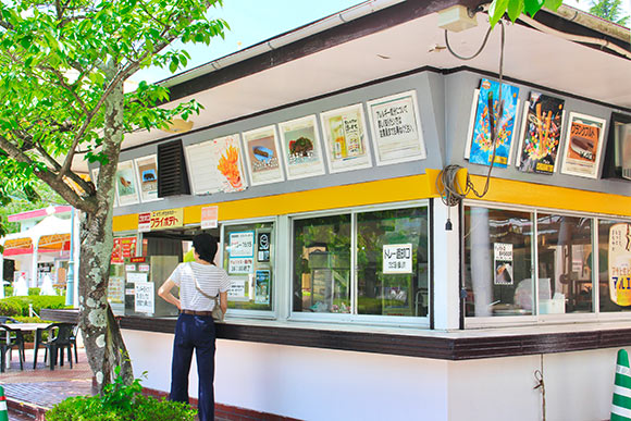 売店の外観