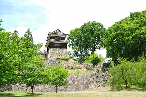 高台に建つ櫓