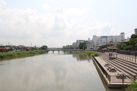 川と橋の風景