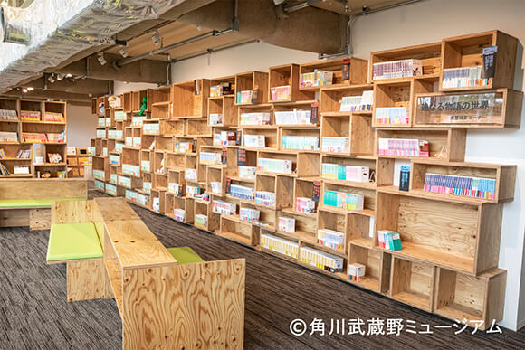 マンガ・ラノベ図書館室内