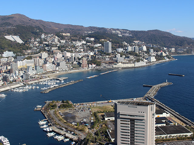 展望台からみた相模湾