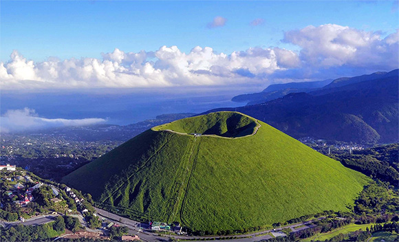 大室山全景・周辺景色