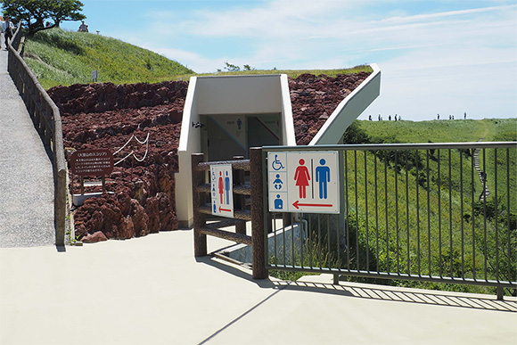 トイレの案内板