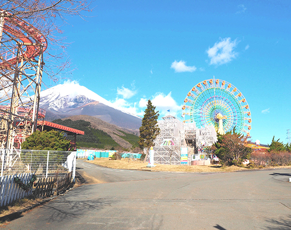 富士山が見える遊園地