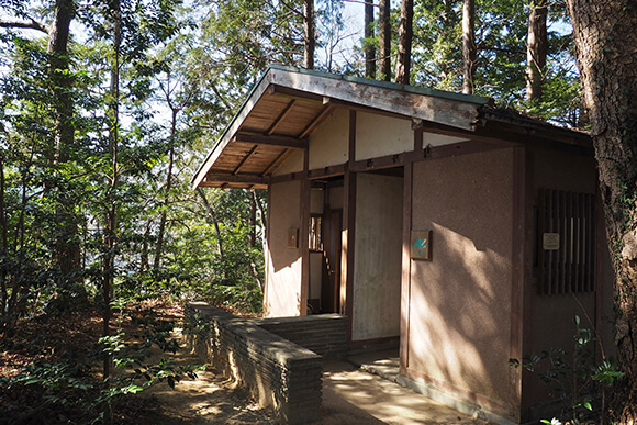 和式トイレの外観