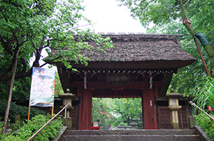 深大寺の山門