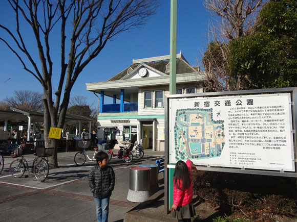 新宿交通公園のマップ