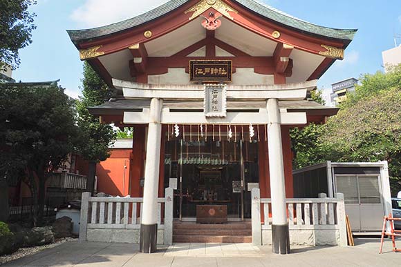 正面から見た江戸神社