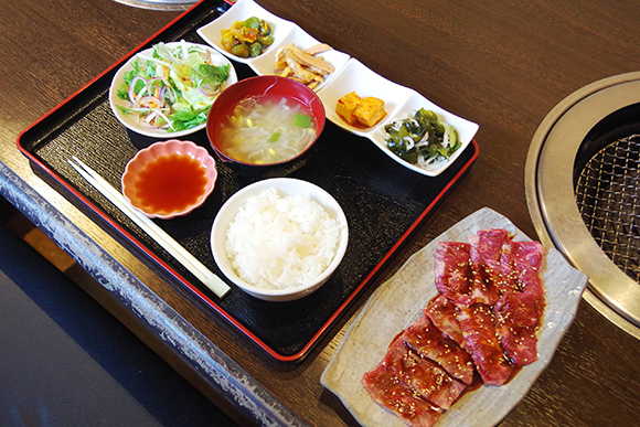 カルビとハラミ定食