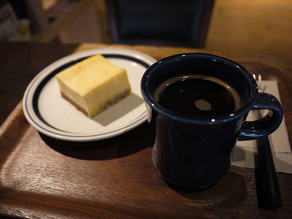 ケーキとコーヒー