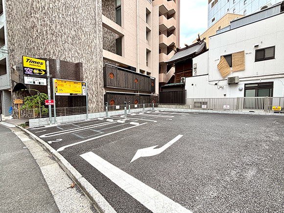 フラップレスの駐車場