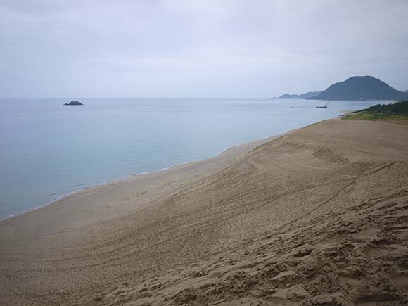 馬の背からみた日本海