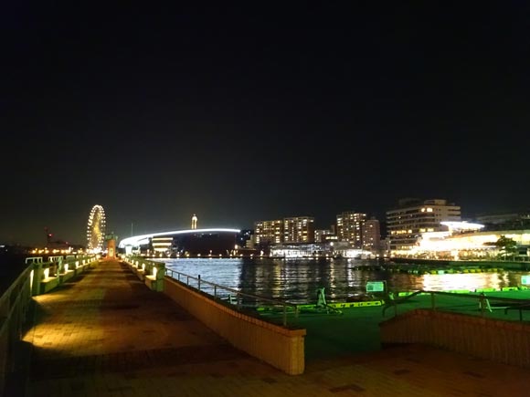 桟橋の夜景